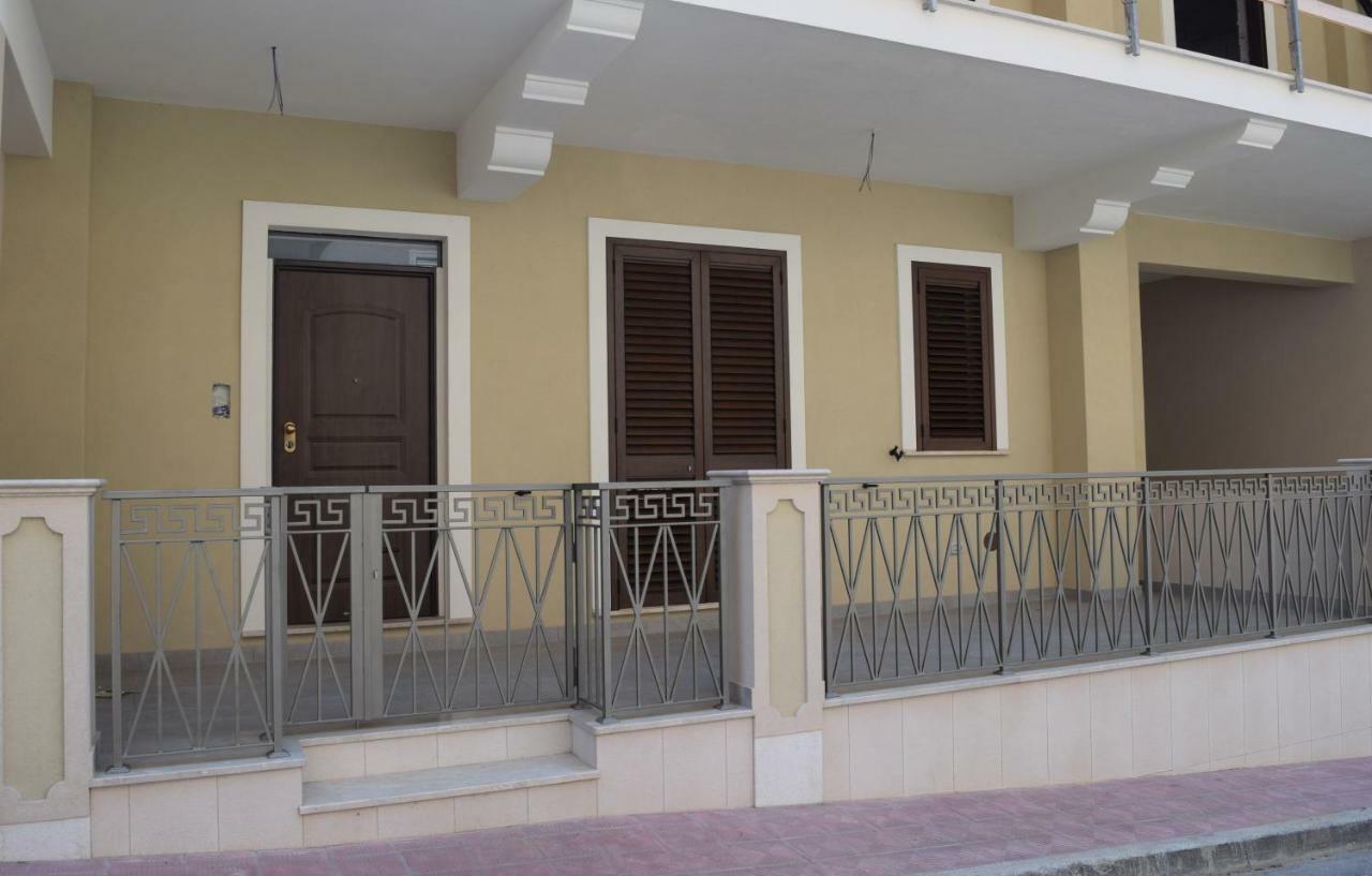 Casa Vacanze Lombardo Santa Teresa di Riva Kültér fotó